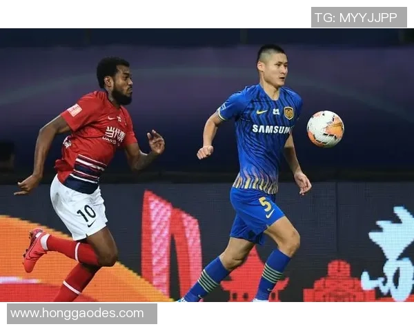 足球球星因新疆事件引发争议多方反应引发社会关注